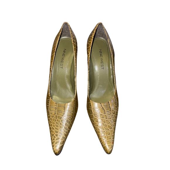 Nine West Snake Print Pointed Toe Pump Heels Size 6.5 Olive Green Career Office - Picture 2 of 6